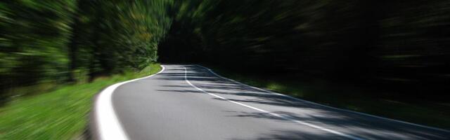 Предельные скорости на дорогах повышаются к летнему сезону