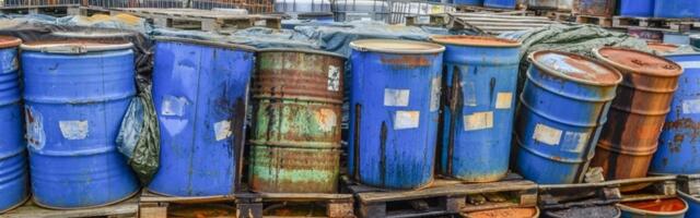 Очередной брак нового закона. Перевозка опасных отходов уже вторую неделю осуществляется бесконтрольно