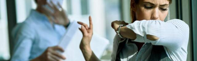 Чихание: почему нельзя сдерживать, последствия, причины, симптомы