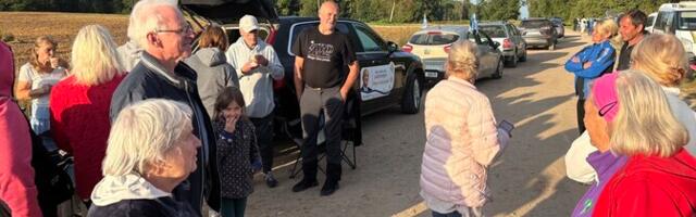 Около фермы Нурме продолжаются протесты против забоя свиней