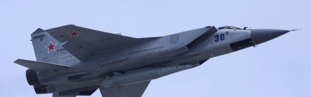 Хуссар призвал „решительно и сообща спустить на землю российские МиГи“