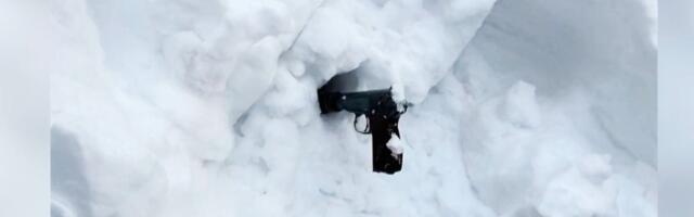 ФСБ объявила, что подозреваемые в покушении на замглавы ГРУ Владимира Алексеева признали вину. Убийство генерала, по версии спецслужбы, заказала СБУ