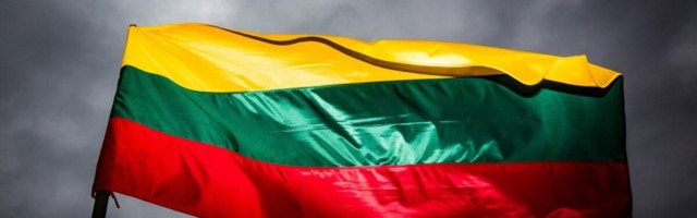 Зарплаты как в Москве? Литва проскочила "ковидный" год почти без потерь: как ей это удалось?