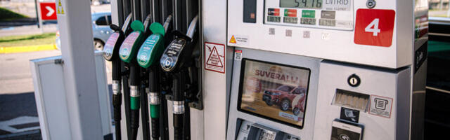 Снижение цен на топливо побудило потребителей заправлять полные баки