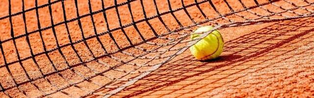 Главные события турнира WTA в Китае: Радукану выбывает, Мухова проходит дальше