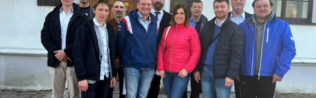 Члены комиссии по молодежи и спорту Кохтла-Ярвеского горсобрания ознакомились с развитием спорта в Вильянди