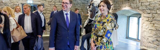 Число недовольных работой правительства и премьера в Эстонии немного снизилось