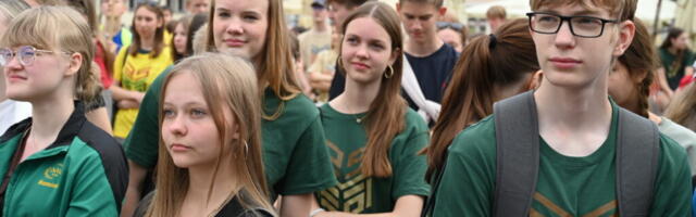 В Эстонии упростят правила трудоустройства несовершеннолетних