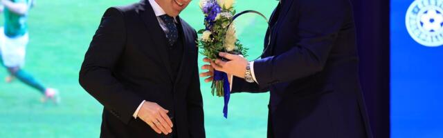 ФОТО | Константин Васильев — лучший футбольный тренер года в Эстонии!