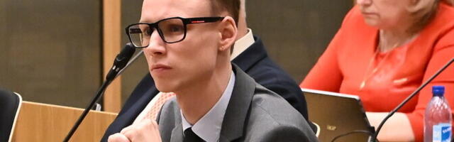 Новым председателем фракции "Респект" в Нарвском горсобрании стал Денис Ларченко