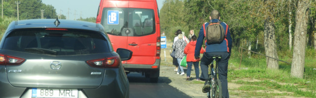 Холм останется на месте, через речки построят мосты