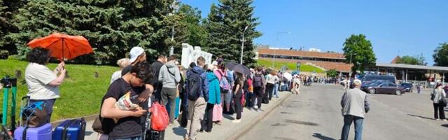 Таро – Евграфову о пересечении границы в Нарве: ночное открытие "Нарвы-1" очереди не сократит