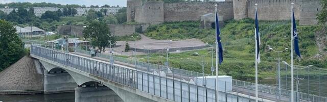 Гражданам Финляндии и Латвии не дали покинуть Эстонию с предметами с запрещенной символикой