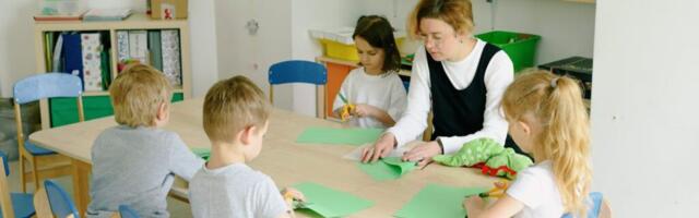 Из-за сокращения населения власти Нарвы продолжают закрывать детсады и школы