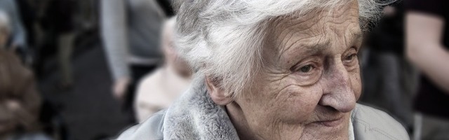 В домах по уходу на время ЧП будет введен более строгий порядок