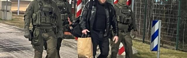 Осужденного за стрим с двухголовым золотым орлом на заднем плане, таллинца Константина Горлова депортировали из Эстонии