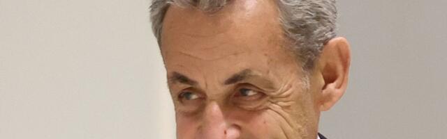 Бывшего президента Франции Николя Саркози приговорили к пяти годам тюрьмы по делу о получении денег от Каддафи