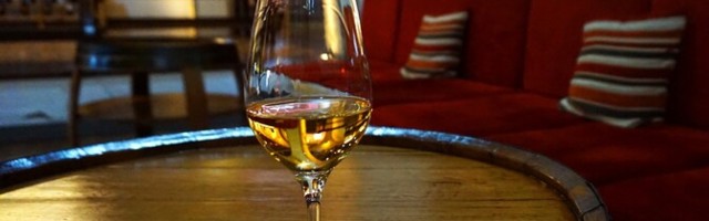 Запрет на ночную продажу алкоголя продлен в Эстонии до конца февраля