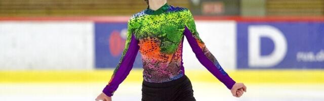 LIVE в 20:30 | На юниорском ЧМ по фигурному катанию мужчины представляют короткую программу