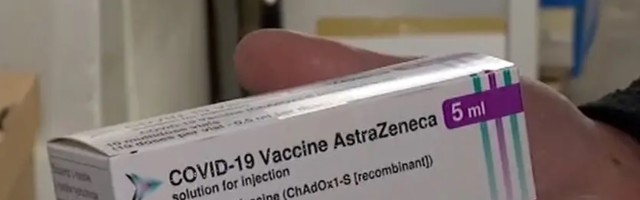 Ученые связывают появление тромбов после прививки AstraZeneca с аутоиммунной реакцией