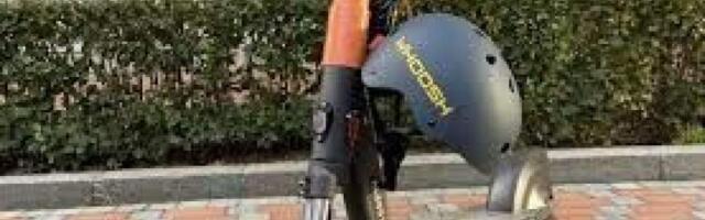 На электросамокате – только в шлеме