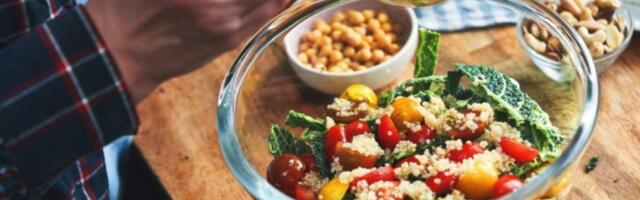 Как сделать салат полезным и сбалансированным: рекомендации эксперта