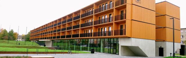 Учащиеся Спасательного колледжа МВД учились в Нарве тому, как обеспечивать безопасность людей