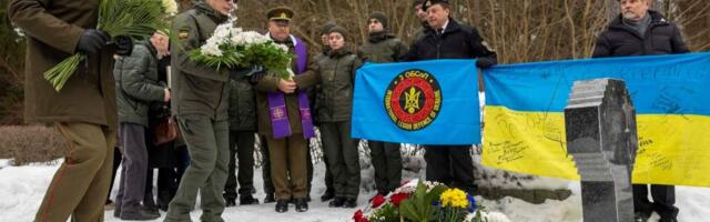 В Вильнюсе почтили память погибшего в Украине Тумаса, освящён памятник ему