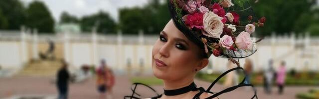 Нарва заняла первое место на конкурсе «Цветочное платье 2023», удивив всех вкусом и изысканностью