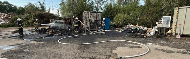 На тушение загоревшегося контейнера с мусором в Ласнамяэ ушло 10 тонн воды