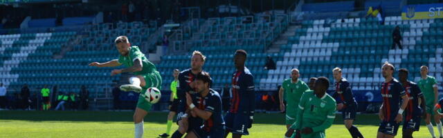 ЧЭ по футболу: "Левадия" в гостях разгромила "Пайде"