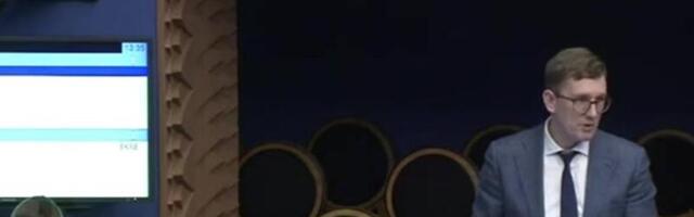 ВИДЕО | „Тяжело быть дураком!“ Центристская партия обвиняет премьера в оскорблении депутата. Михал: это общий жизненный факт