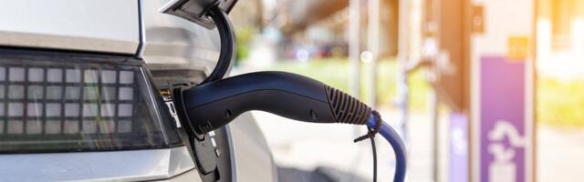 Автоналог работает? Эстоноземельцы все больше пересаживаются на гибридные автомобили