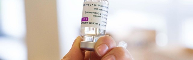 «Соседке вакцина не помогла»: почему жители Эстонии отказываются прививаться
