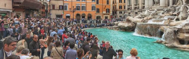 В Риме могут ограничить доступ к фонтану Треви