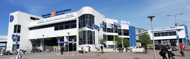 Тест на COVID-19 прибывающие могут сделать в порту и аэропорту