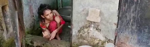 Житель Индии держал жену запертой в туалете полтора года
