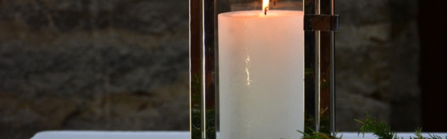 В Нарве зажгли первую свечу Адвента