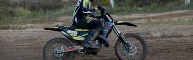 Участники мотокросса в Саку: это адреналин и образ жизни