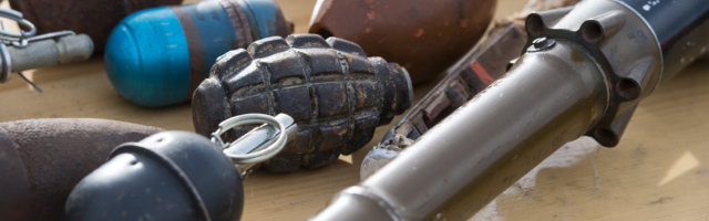 Президент о личном оружии: неадекватам не давать