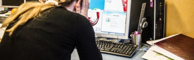 Специалист по кибербезопасности об э-обучении: ученикам навязывают слишком много компьютерных программ одновременно