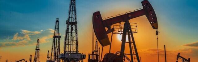 Нефтяные компании снова сфокусировались на ископаемом топливе с замедлением зеленого перехода