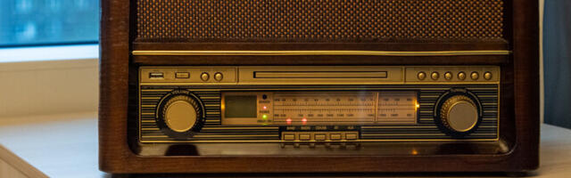 В Латвии призвали парламент прекратить вещание частных русскоязычных радиостанций