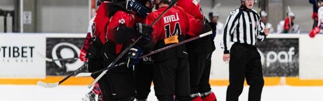 Таллиннский "Пантер" одержал вторую подряд победу в Балтийской хоккейной лиге