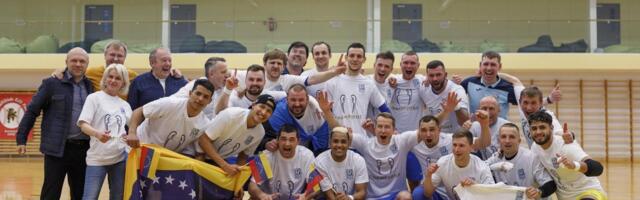 ВИДЕО | Таллиннский футзальный клуб „Космос“ одержал очередную победу в предварительном мини-турнире Лиги чемпионов