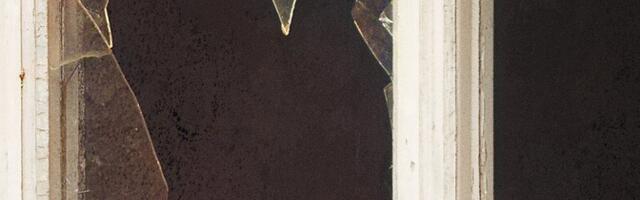 Дебошир разбил в Тарту три окна