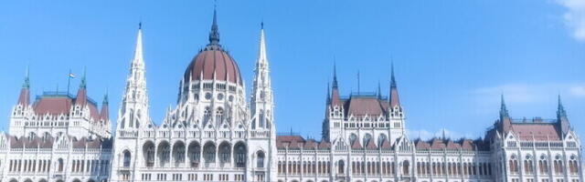 Оппозиционная партия "Тиса" получает конституционное большинство в парламенте Венгрии