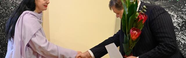 «Сады» Тани Муравской в Рийгикогу помогут отвлечься от бесконечного инфопотока