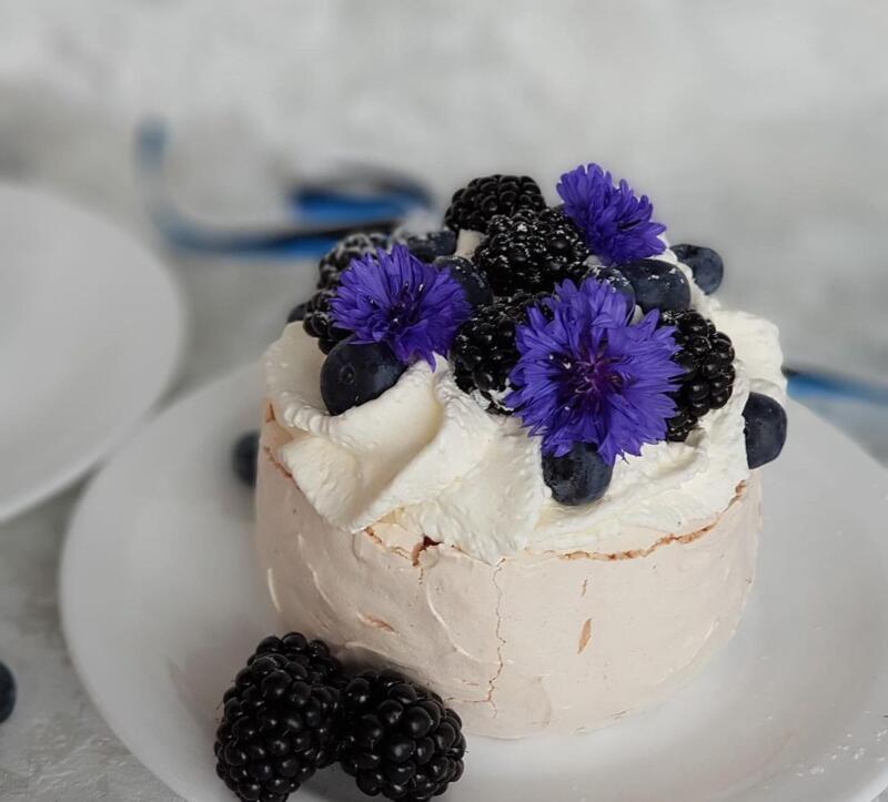 Патриотический десерт. Эстонский национальный торт. Патриотические Десерты Украина. Десерты на 9 мая. Десерты 9