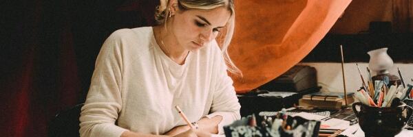 О чем пишет пресса: что побуждает школьников работать, нужен план по декарбонизации